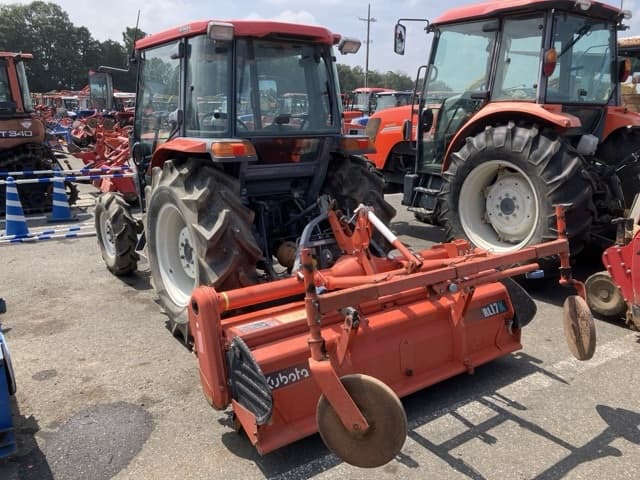 Tractor — Auction (lot 8459-2054)