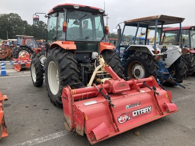 Tractor — Auction (lot 8459-2055)