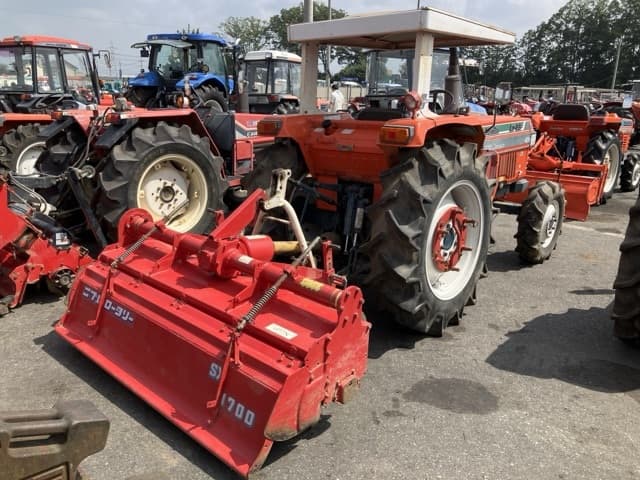 Tractor — Auction (lot 8459-2058)