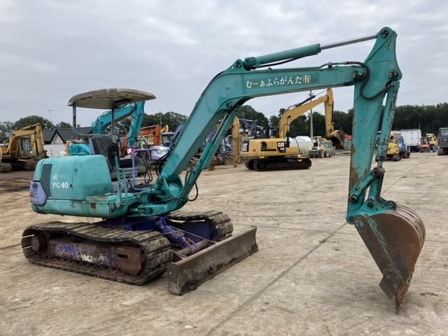 MINI EXCAVATOR — Auction (lot 8459-206)