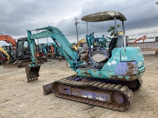 MINI EXCAVATOR — Auction (lot 8459-206)