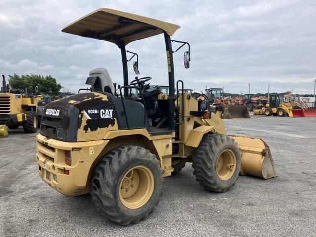 MINI WHEEL LOADER — Auction (lot 8459-208)