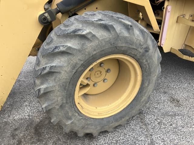 MINI WHEEL LOADER — Auction (lot 8459-208)