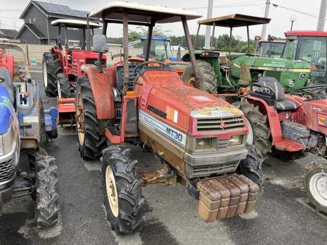 Tractor — Auction (lot 8459-2110)