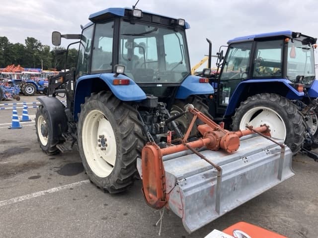 Tractor — Auction (lot 8459-2111)
