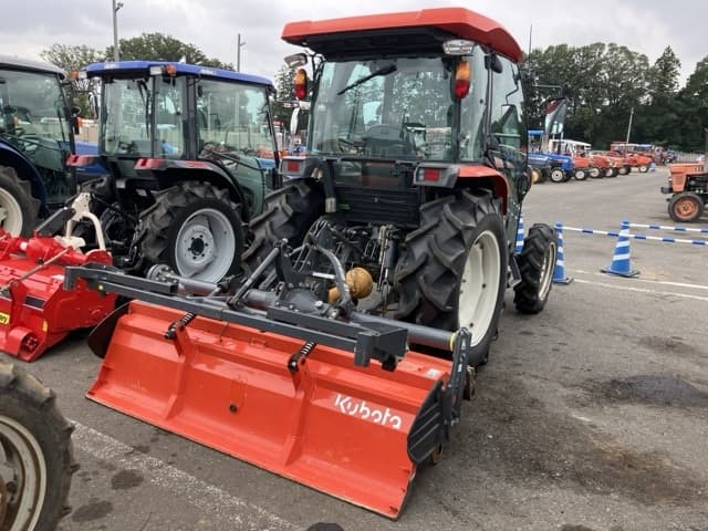 Tractor — Auction (lot 8459-2118)