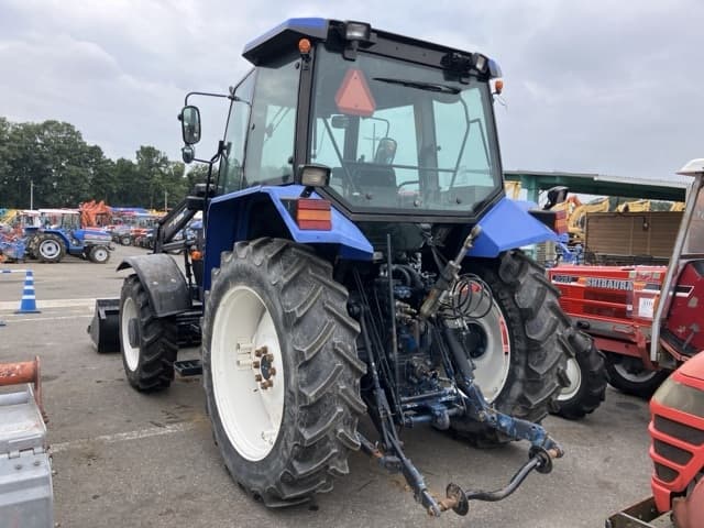 Tractor — Auction (lot 8459-2120)