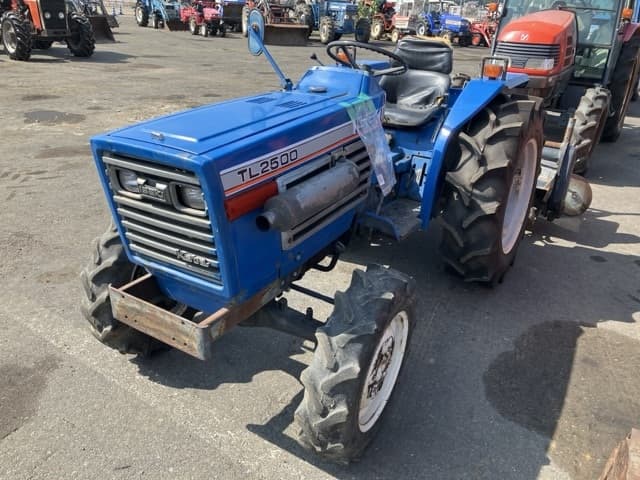 Tractor — Auction (lot 8459-2127)