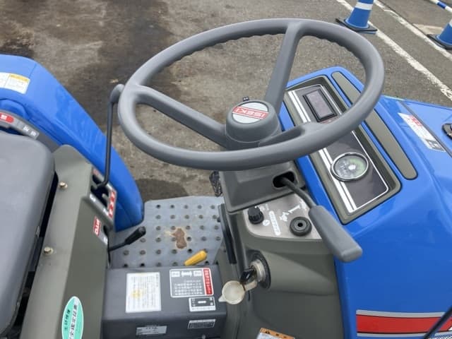 Tractor — Auction (lot 8459-2129)