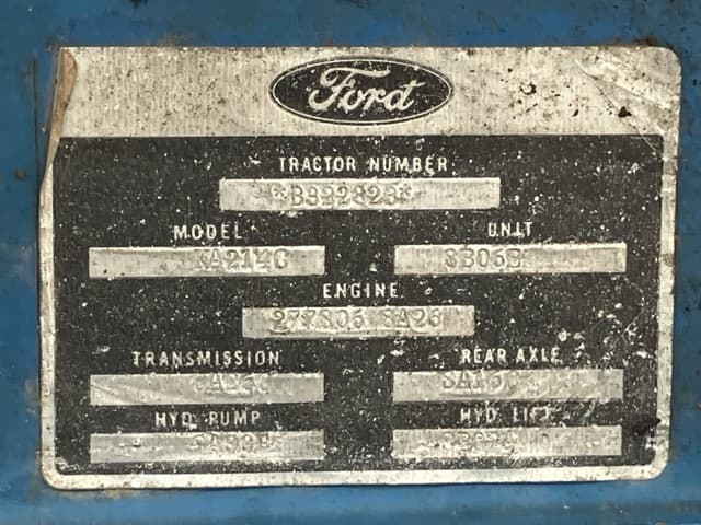 Tractor — Auction (lot 8459-2135)