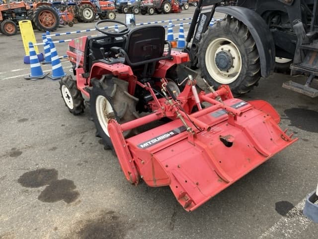 Tractor — Auction (lot 8459-2136)