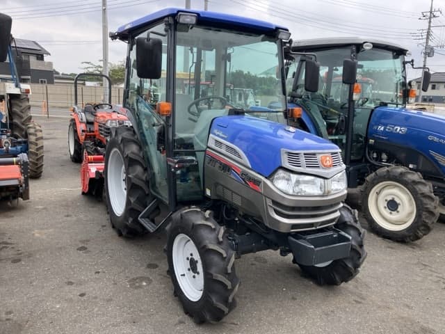 Tractor — Auction (lot 8459-2139)