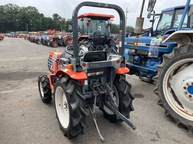 Tractor — Auction (lot 8459-2144)