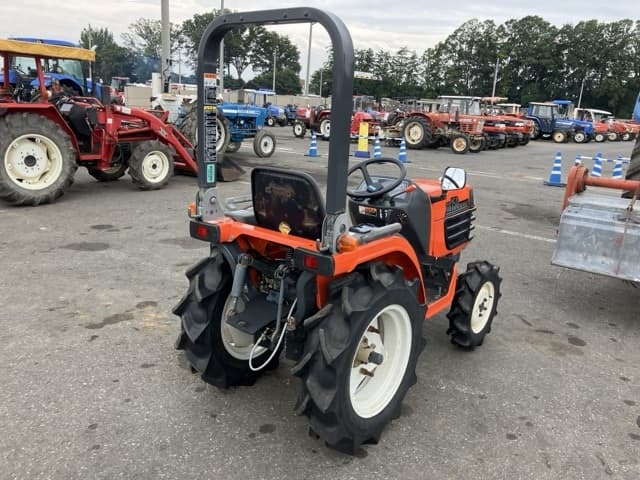 Tractor — Auction (lot 8459-2145)