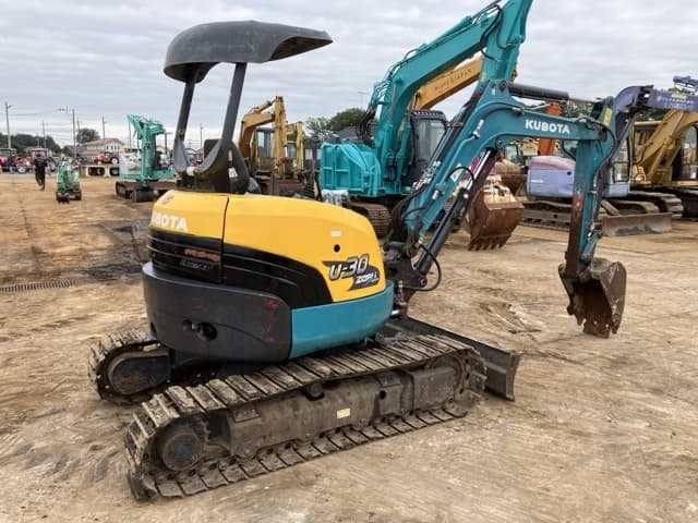 MINI EXCAVATOR — Auction (lot 8459-215)