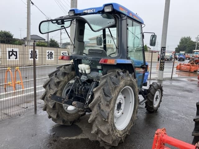 Tractor — Auction (lot 8459-2153)