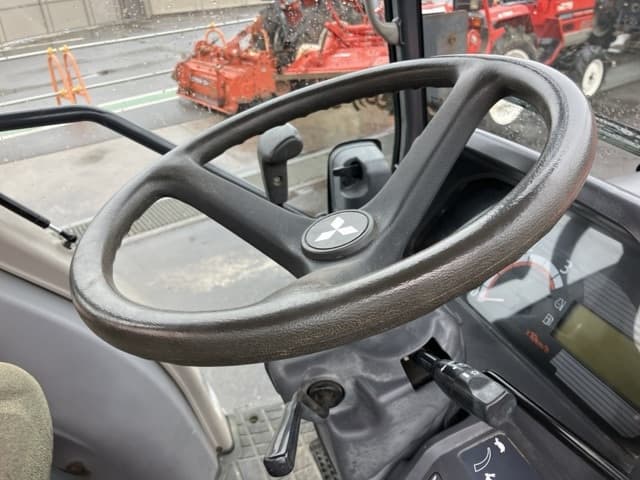 Tractor — Auction (lot 8459-2155)