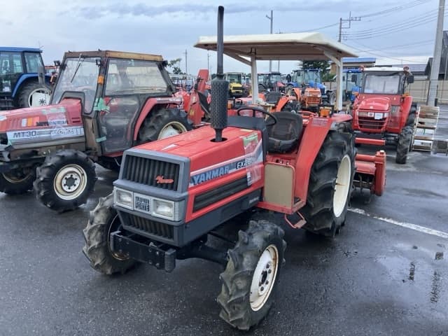 Tractor — Auction (lot 8459-2164)