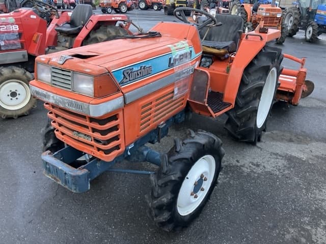 Tractor — Auction (lot 8459-2172)