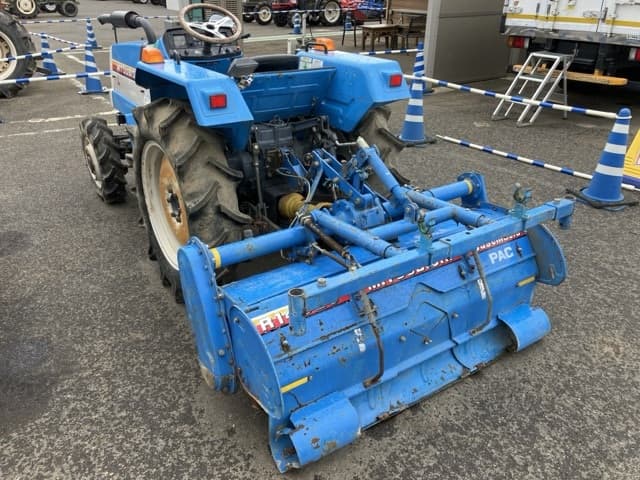 Tractor — Auction (lot 8459-2173)