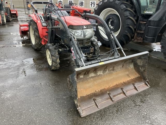 Tractor — Auction (lot 8459-2174)