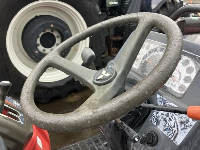 Tractor — Auction (lot 8459-2174)