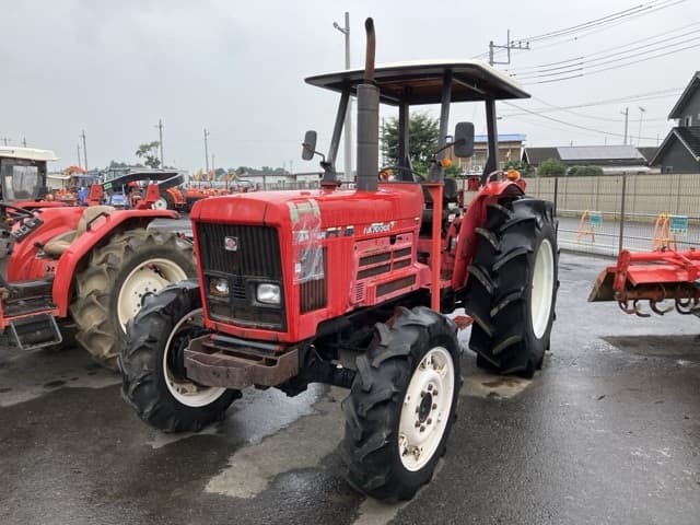 Tractor — Auction (lot 8459-2176)