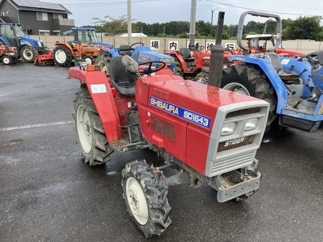 Tractor — Auction (lot 8459-2181)