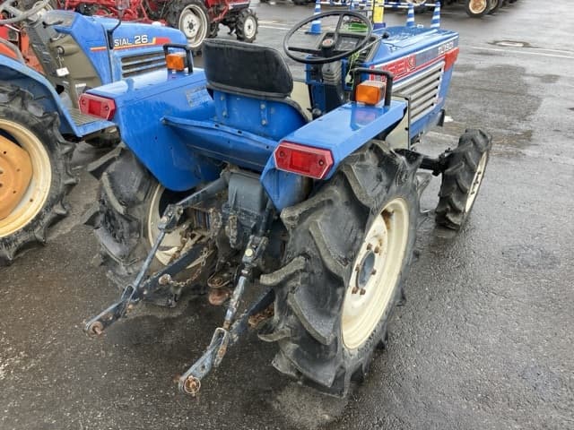 Tractor — Auction (lot 8459-2182)