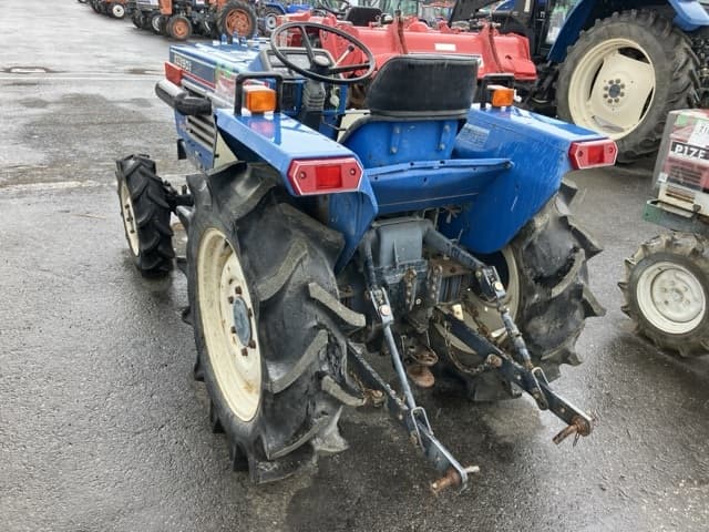 Tractor — Auction (lot 8459-2182)