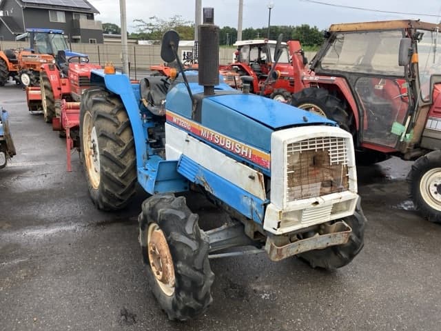 Tractor — Auction (lot 8459-2183)