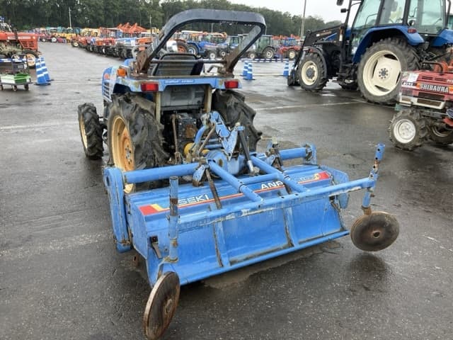 Tractor — Auction (lot 8459-2184)