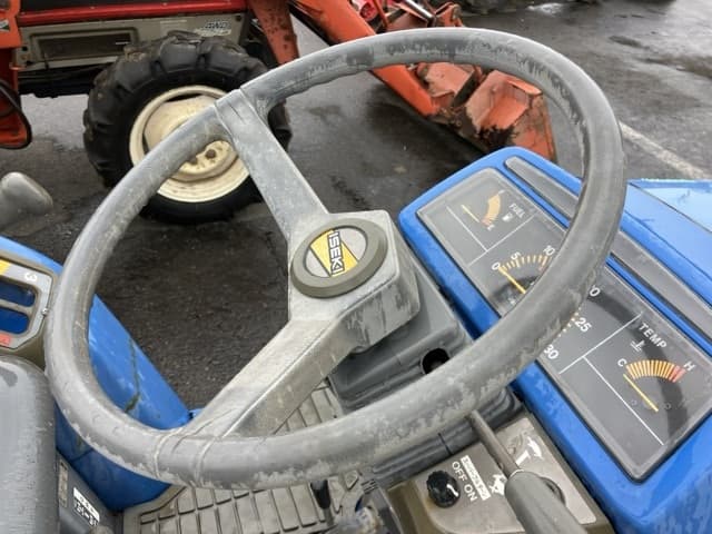 Tractor — Auction (lot 8459-2184)