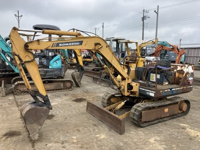 MINI EXCAVATOR — Auction (lot 8459-219)