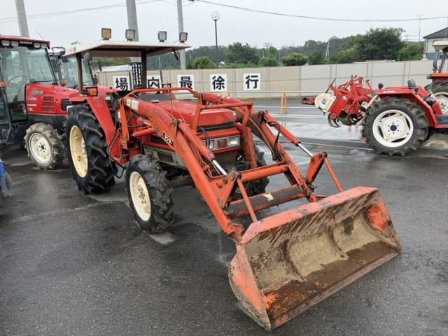 Tractor — Auction (lot 8459-2190)