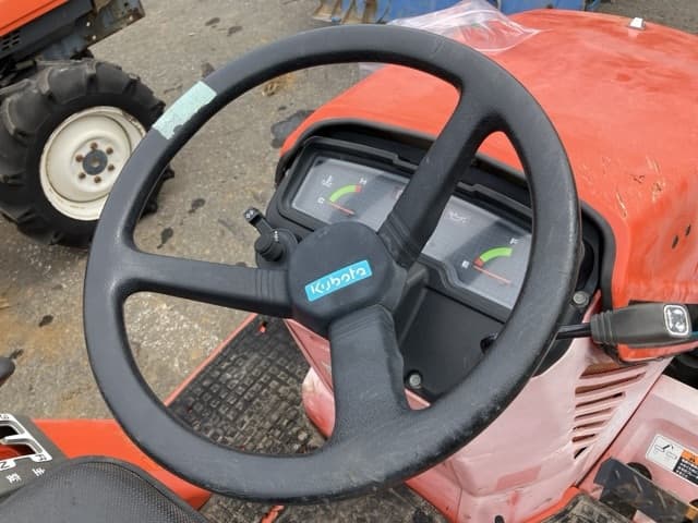 Tractor — Auction (lot 8459-2193)