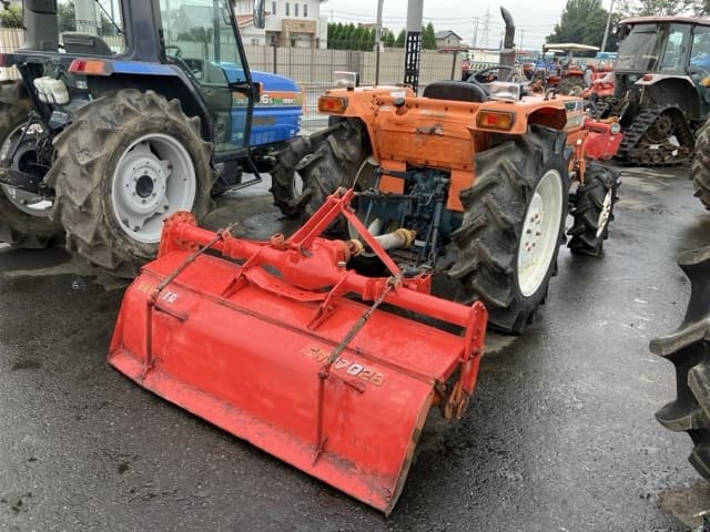 Tractor — Auction (lot 8459-2195)