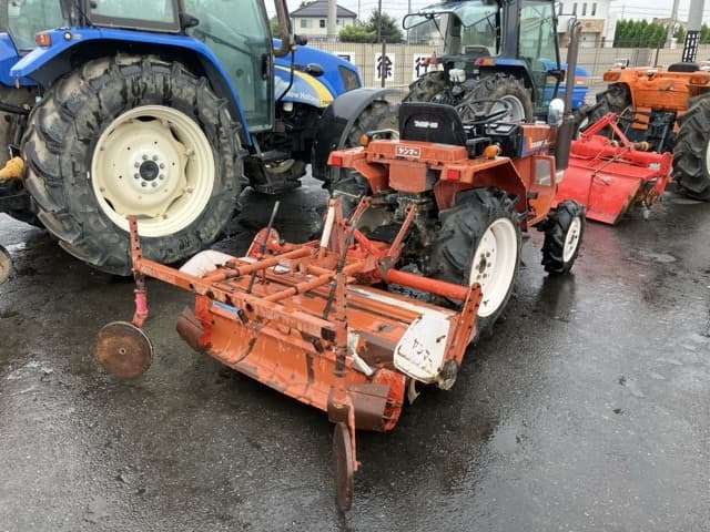 Tractor — Auction (lot 8459-2198)