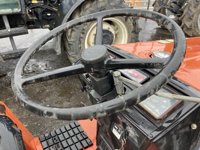 Tractor — Auction (lot 8459-2198)
