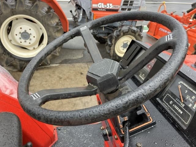 Tractor — Auction (lot 8459-2199)