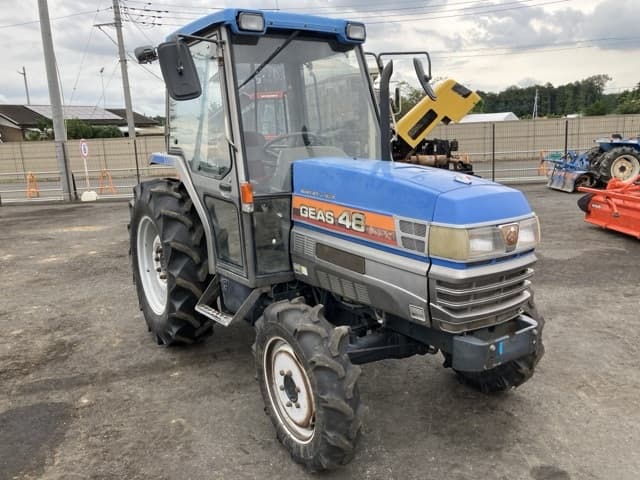 Tractor — Auction (lot 8459-2202)