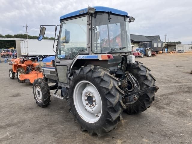 Tractor — Auction (lot 8459-2202)