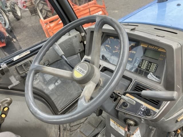 Tractor — Auction (lot 8459-2202)