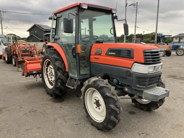 Tractor — Auction (lot 8459-2203)