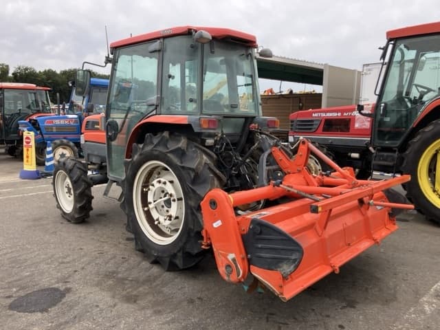 Tractor — Auction (lot 8459-2203)
