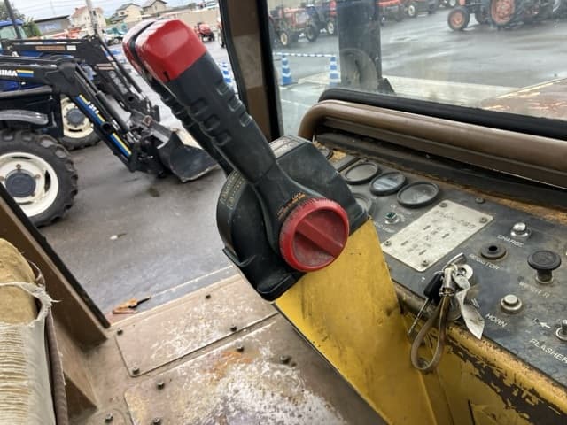 Tractor — Auction (lot 8459-2206)