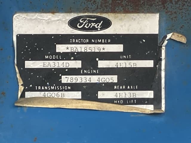 Tractor — Auction (lot 8459-2208)