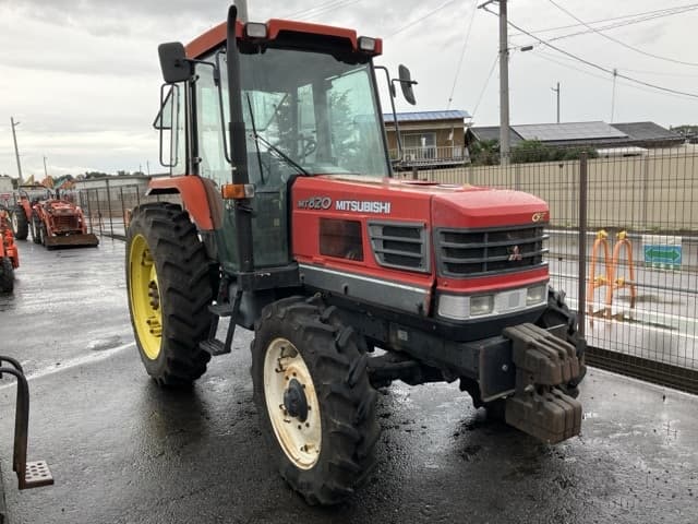 Tractor — Auction (lot 8459-2215)