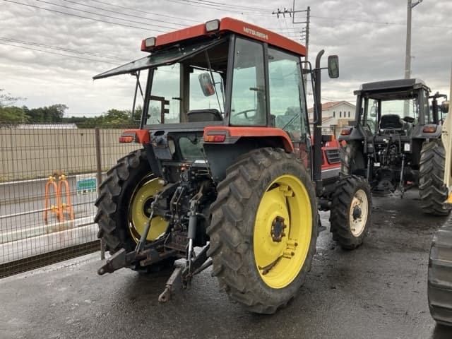 Tractor — Auction (lot 8459-2215)