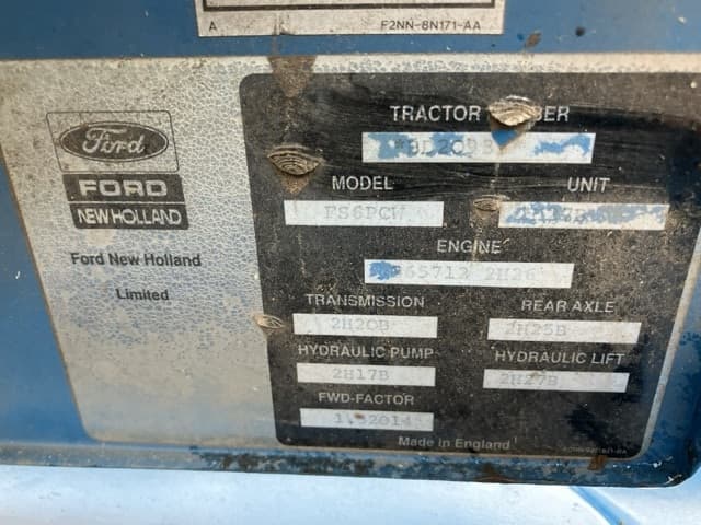 Tractor — Auction (lot 8459-2216)